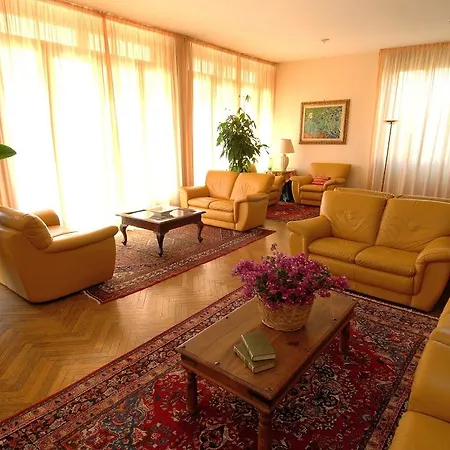Eden Riviera Hotel 3*