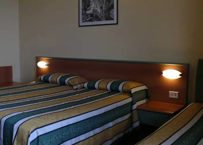Eden Riviera Ξενοδοχείο 3*