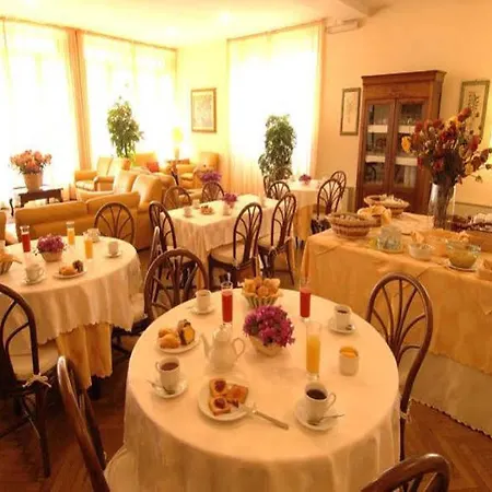 Eden Riviera Szálloda 3*